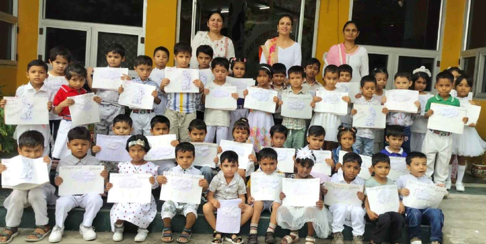 DAV Rajiv Gandhi Thermal Power Plant Public School celebrated White Peace Day.